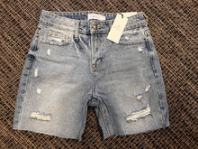 Load image into Gallery viewer, Mid Rise Fray Hem Denim Shorts
