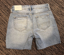 Load image into Gallery viewer, Mid Rise Fray Hem Denim Shorts
