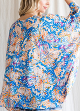 Load image into Gallery viewer, Bold Color 3/4 Sleeve Dolman Top
